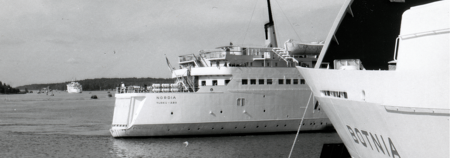Silja Linen laivoja Turussa mm. m/s Botnia ja m/s Nordia